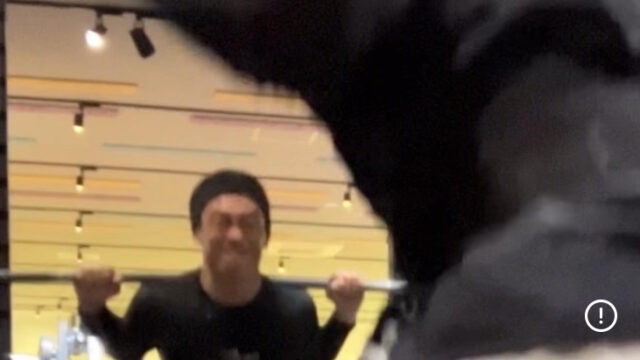 ウェイトリフターの練習の練習はジャンプ力UPに有効。でも技術練習が多いことで時給系の筋力がついてしまうので、そういったものを省けばジャンプ力UPに有効な専用のトレーニングになる。