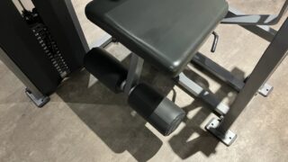 トレーニングにはしっかり目的をもって取り組むことが重要。今日は重りを操作しない。真上に、真下に重力に沿って動かすを意識