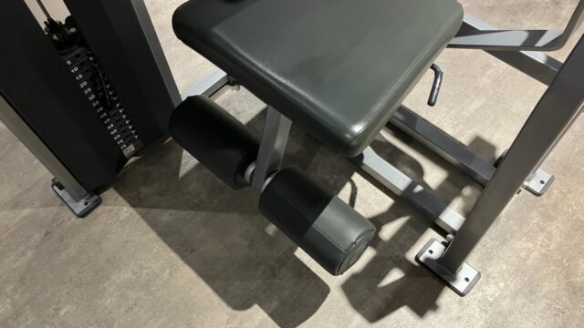 トレーニングにはしっかり目的をもって取り組むことが重要。今日は重りを操作しない。真上に、真下に重力に沿って動かすを意識