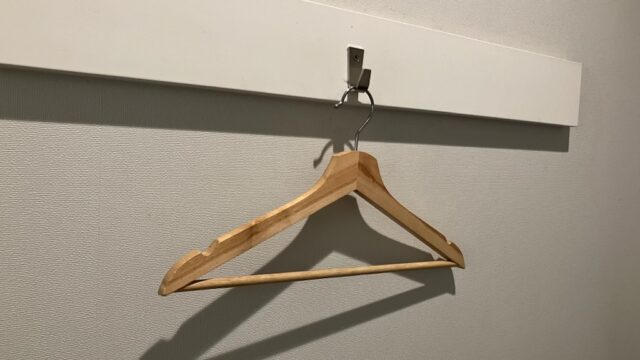 左膝の痛みが再燃。目標達成期日が残り少ないなかで、まさかの痛み再燃。引くべきか行くべきか。引いてもだけなら押してみろ。