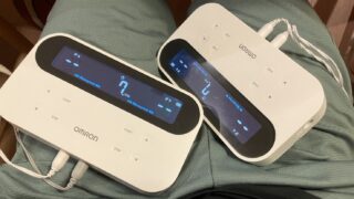 オムロンのマイクロカレント機能がある低周波治療器をもう一個買った